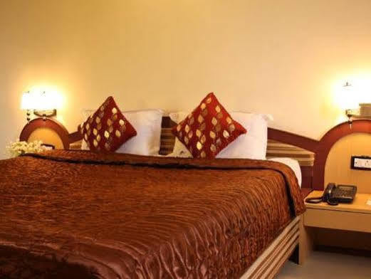 Om Shiv Hotel Madgaon Esterno foto